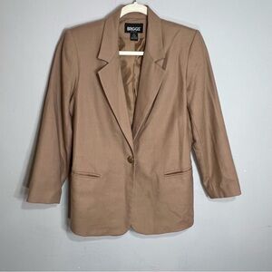 Briggs lightweight camel wool button front blazer size 6p